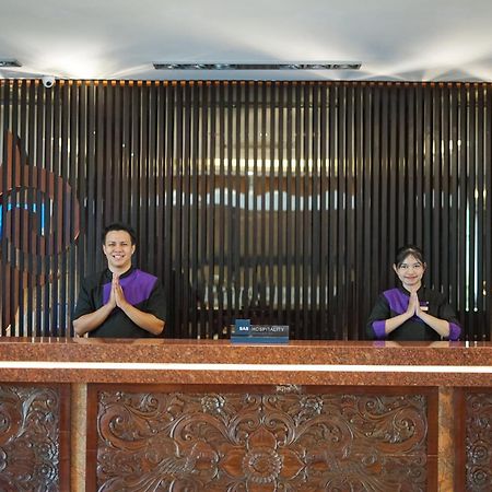 ホテル グランド ヨクロ ジャカルタ エクステリア 写真